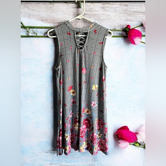 Beautiful summer dress - Picture 1 of 2